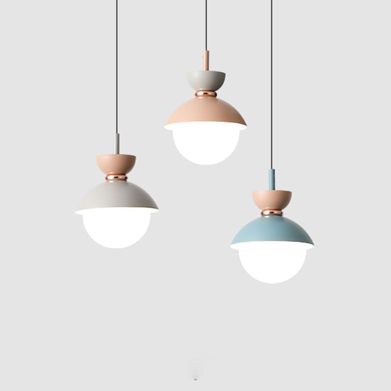 Style minimaliste moderne Global Down Lighting Pendant Metal Metal 1 Plafond suspendu éclairage pour chambre à coucher