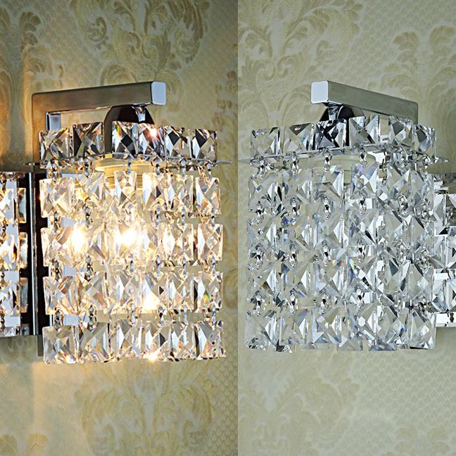 Quadratische Waschtischspiegel leuchtet modern