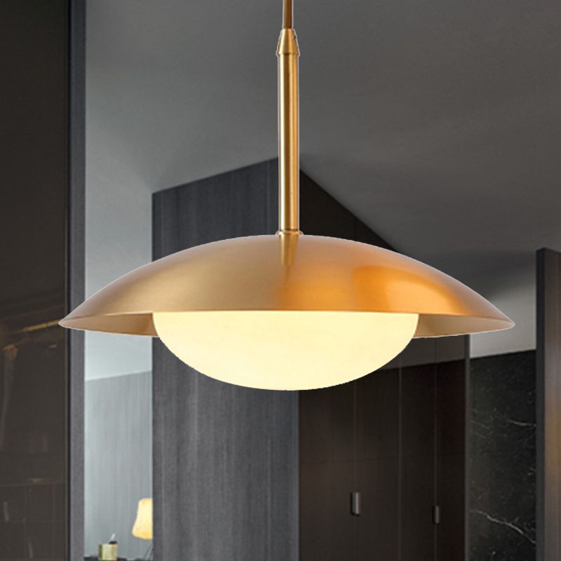 Hemisphere Metal Hanging Light mit Glasschatten einfacher Stil goldener einzelner Kopf Anhänger Licht für Esszimmer