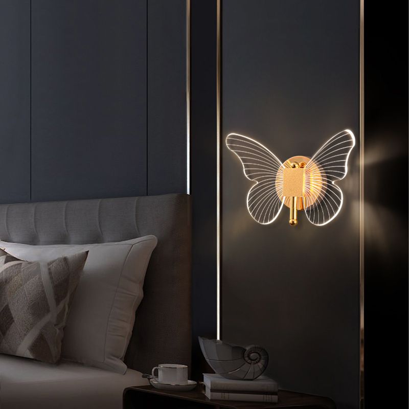 Unique Shade Metal Wall Sconce Modern Style 2 Lights Wall Mount Lighting in Gold