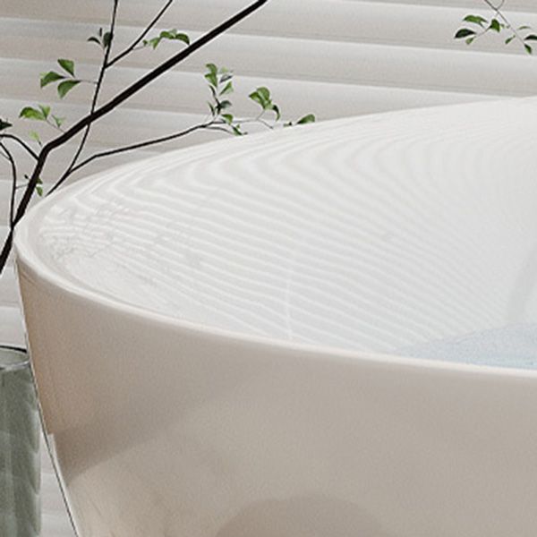 Modern Stand Alone Bathtub with Center Drain Acrylic Bath Tub