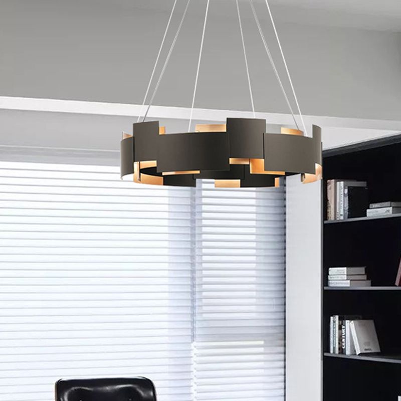 Piegatura ovale Sospensione Sospensione Iron Iron 8 Bulbi lampadario in stile moderno in nero e oro interno