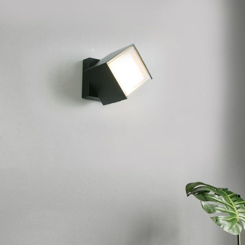 Lámpara de pared LED rotativa cuadrada con sombra acrílica transparente al aire libre de iluminación impermeable al aire libre
