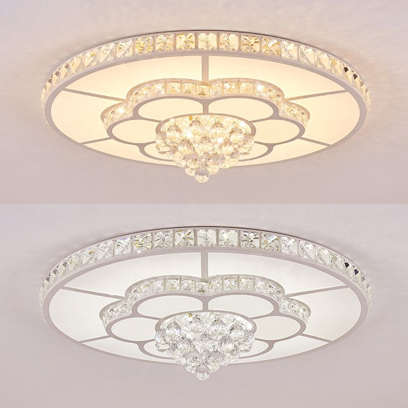 Minimalist Round Flush Ceiling Light Crystal Sitting Room LED Flush Mount Fixture in White