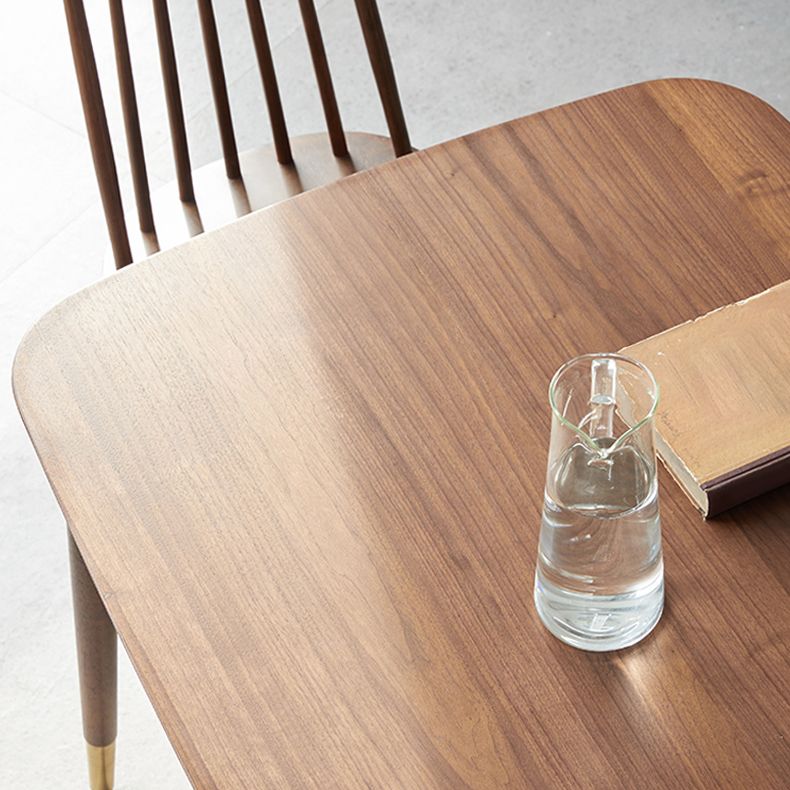 Traditionele luxe rechthoekige eettafel Rubberhouten eettafel met 4 poten