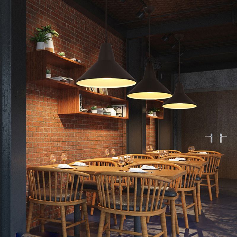 Nordic Style Shaded Pendant Light 1-Light Metallic Suspension Light Fixture in Black