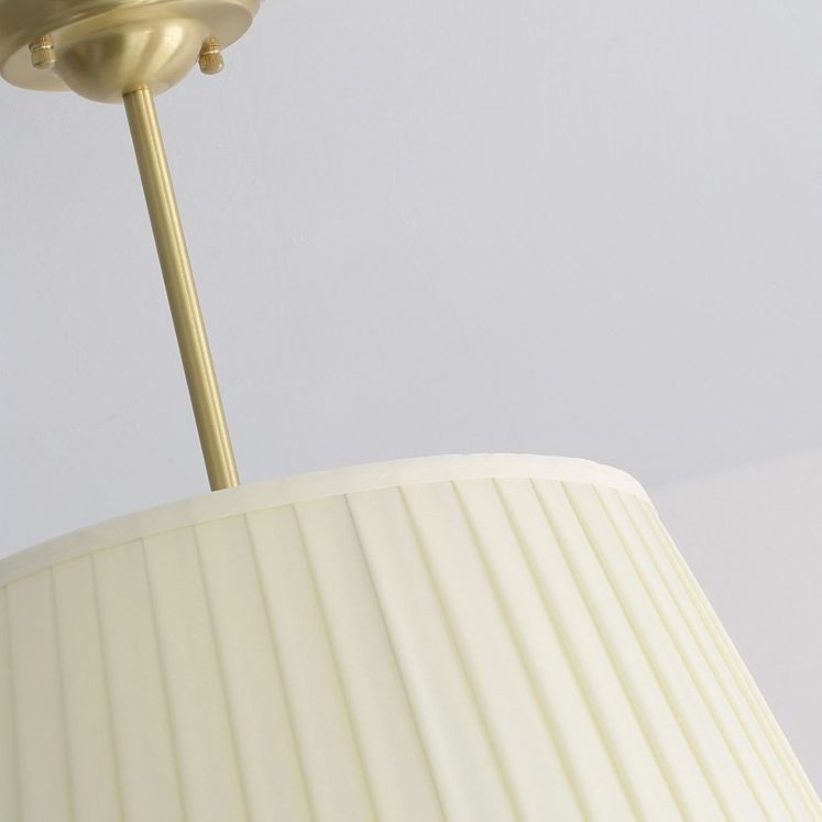 Kegel halb Flush Mount Leichte Stoff minimalistische Flush -Deckenleuchte für Schlafzimmer