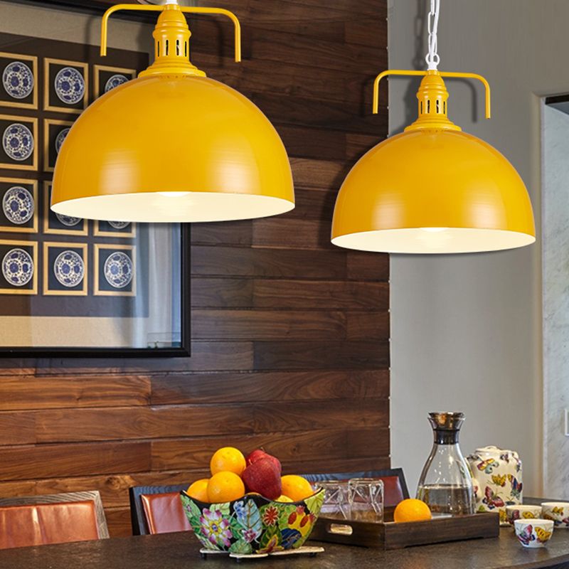 Lumière suspendue industrielle colorée d'éclairage de pendentif en métal pour le salon