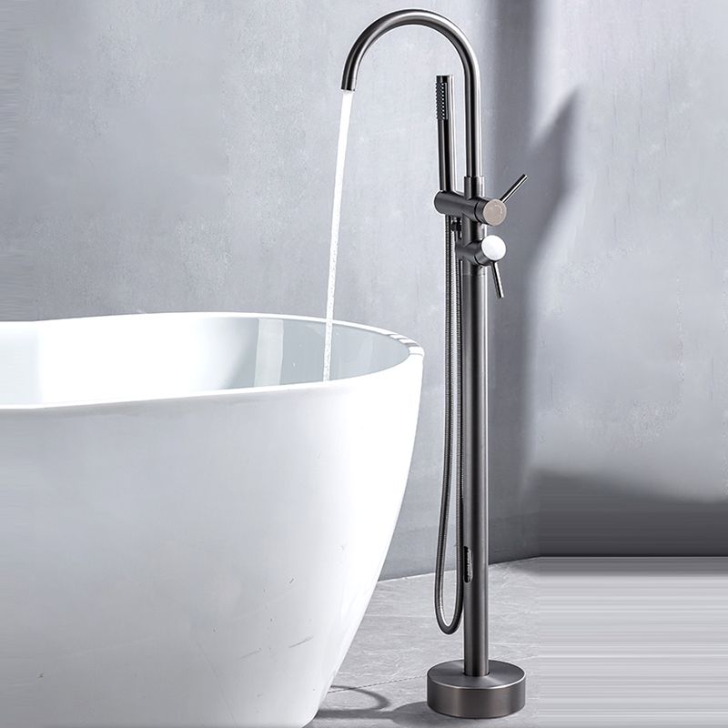 Floor Mounted Metal Freestanding Tub Filler High Arc Freestanding Faucet with Hose