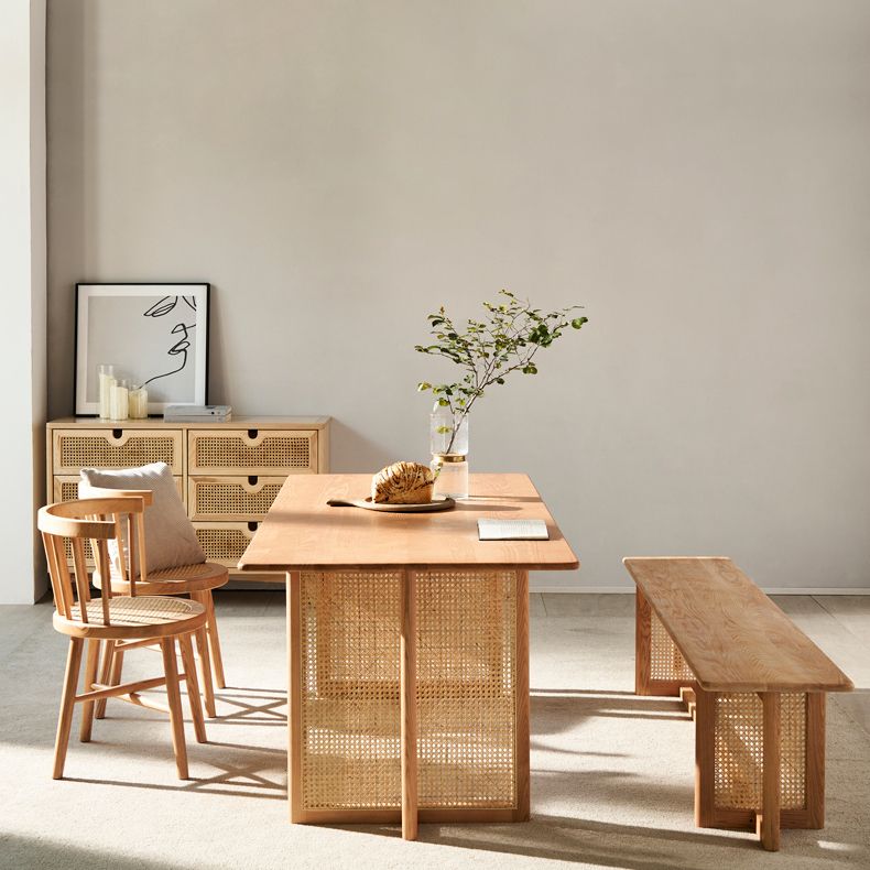 Eschenholz-Massivholz-Esstisch, Holzfarbe, Schlichtheit, fester Tisch für das Esszimmer