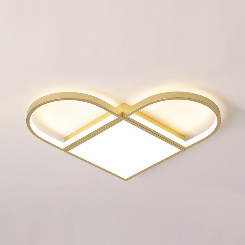 Loving Heart Ceiling Light Fixture Cartoon Acrylic LED Living Room Flush Mount Lamp in Gold