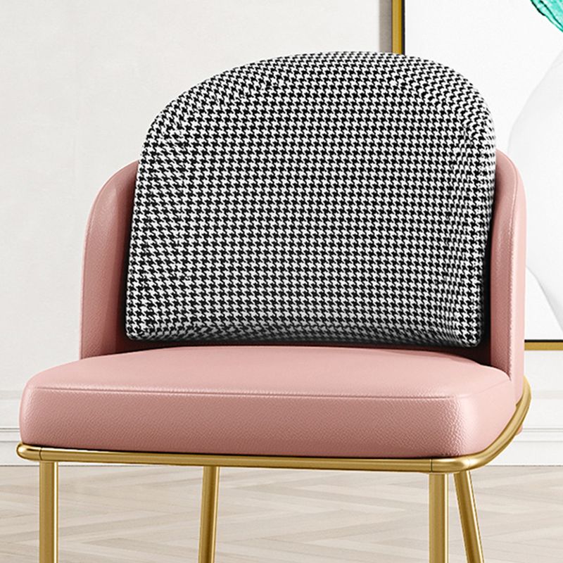Silla de comedor de metal Glam, sillas de comedor de cuero PU sin brazos para uso doméstico