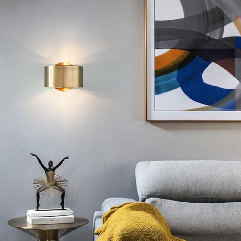 Cylinder Shade Mini Sconce Light Post-Modern 1 Light Metal Wall Light in Brass