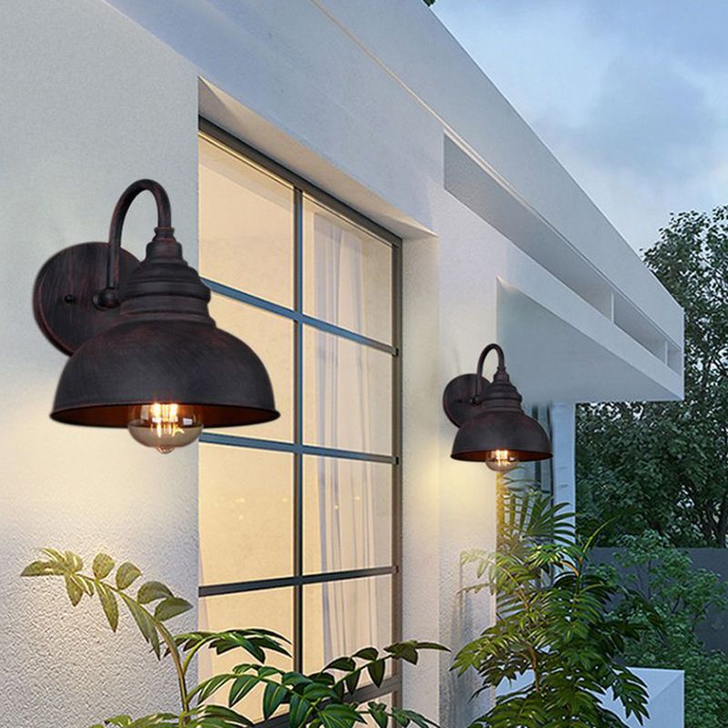Industrielle klassische Kuppelwandlampe Schmiedeeisen -Wandleuchte für Außenräume