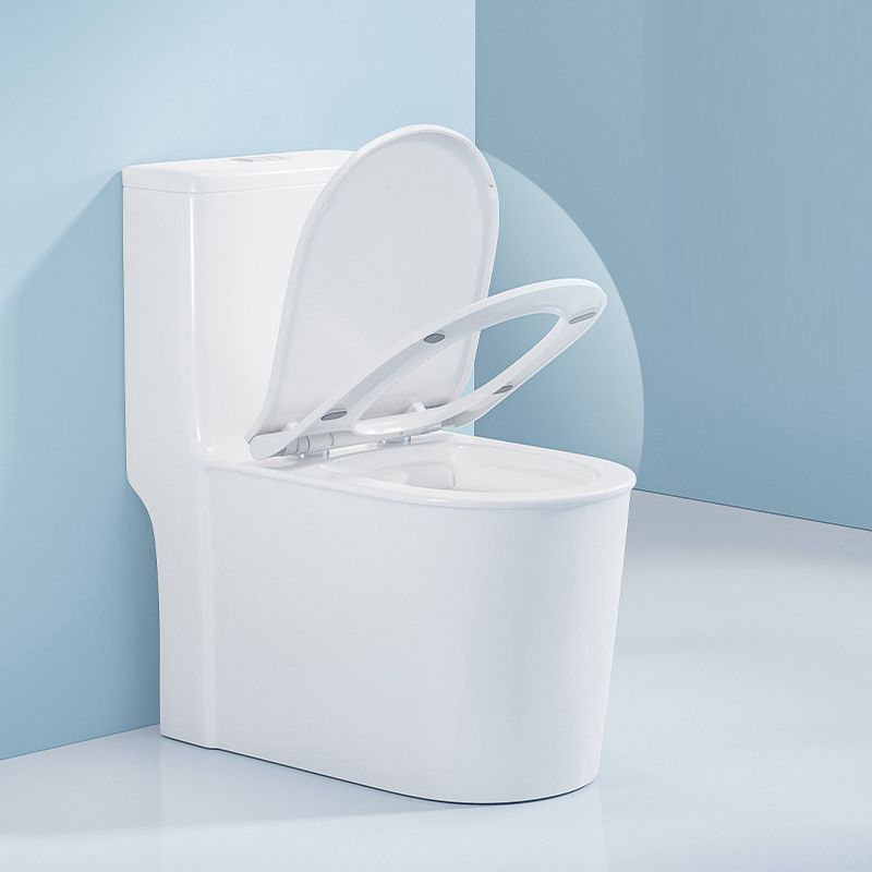 Traditional Floor Mounted Flush Toilet One Piece Toilet Siphon Jet Toilet