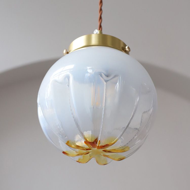 Pendante de style moderne minimalisme minimalisme en métal verre suspendu pour le chevet