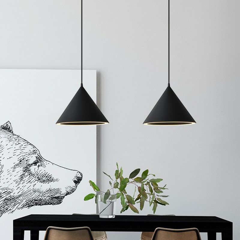 Aluminium Conic Pendant Light Nordic Style LED Plafond plafond pour salle à manger