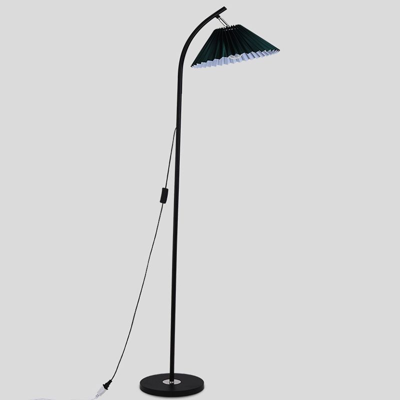 Floor Standing Lamp Modern Style Floor Light with Fabric Shade