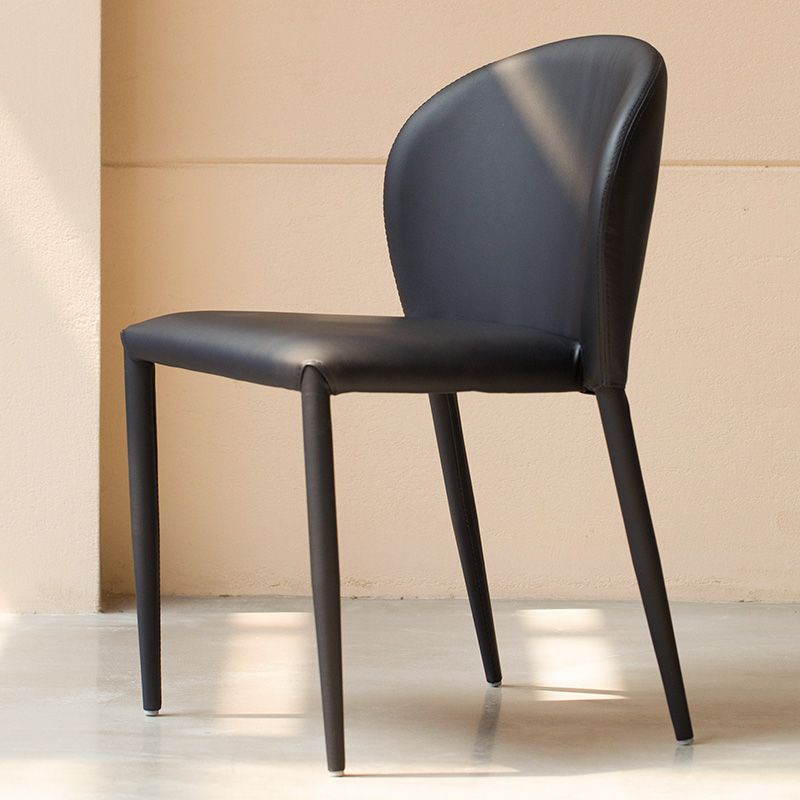 Silla lateral de cuero estilo diseñador, acabado mate, silla de comedor con respaldo (juego de 4)