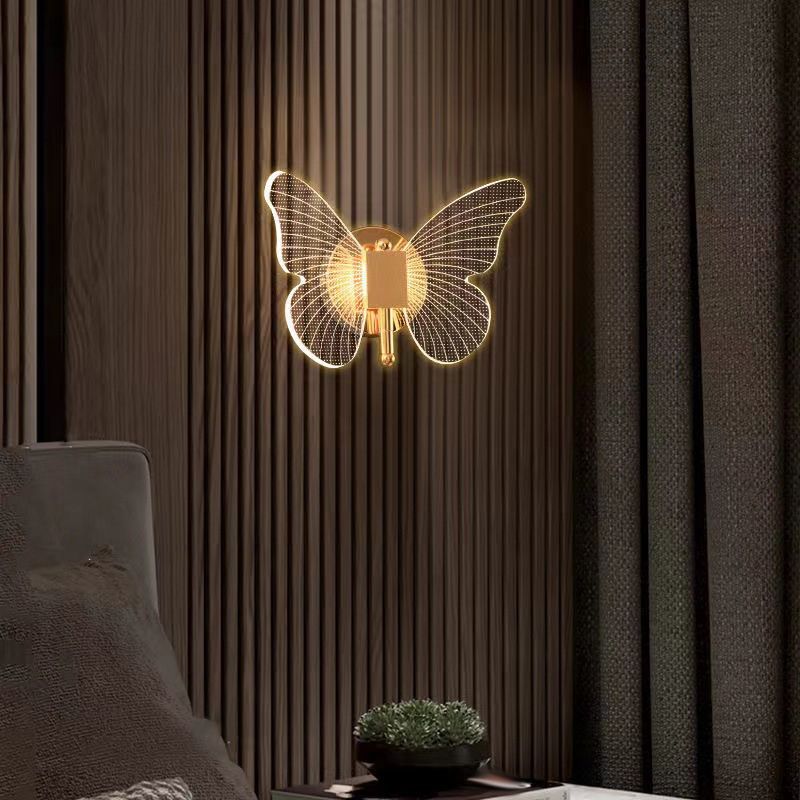 Contemporary LED Wall Lighting Acrylic Wall Mounted Fixture in Gold & Clear