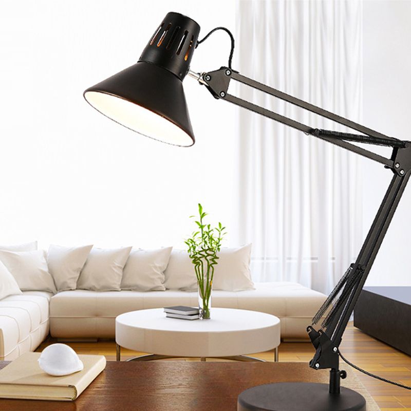 Studio conico Studio lampada da scrivania Metallic 1 Testa Nordica Luce da tavolo con braccio azionario