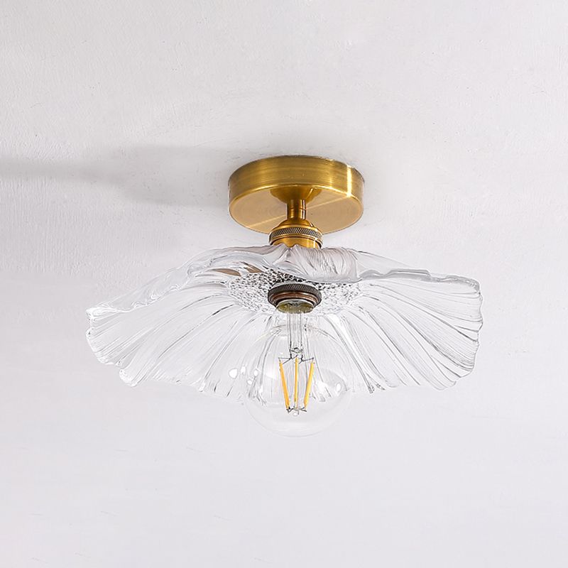 Lampada da soffitto moderna e semplice a forma di loto Plafoniera in rame a 1 luce con paralume in vetro