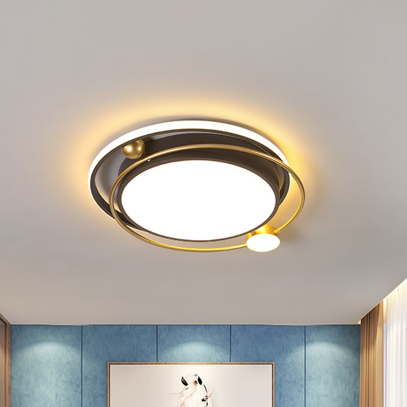 Metallic Circular Flush Light Fixture Minimalist LED Flush Mount Lighting in Black-Gold