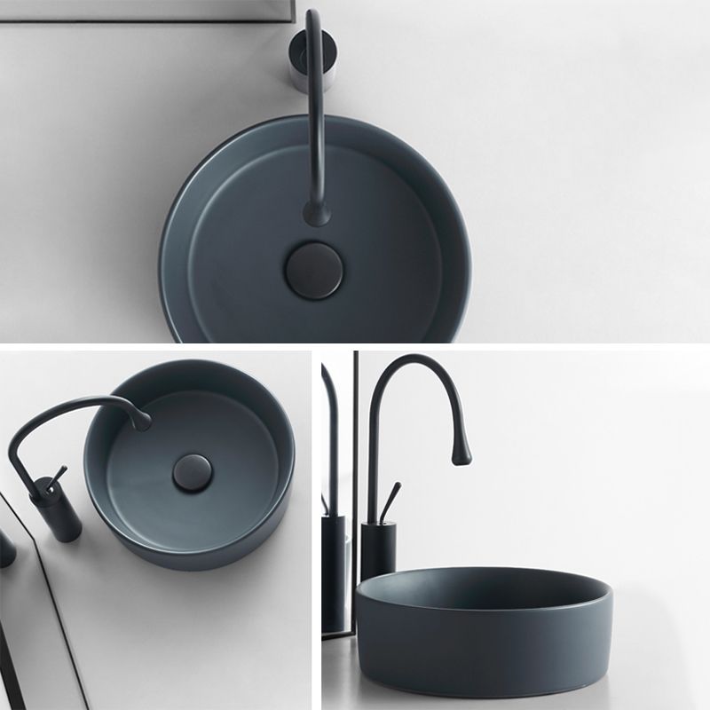 Modern Bathroom Sink Porcelain Round Vessel Sink with Pop-Up Drain