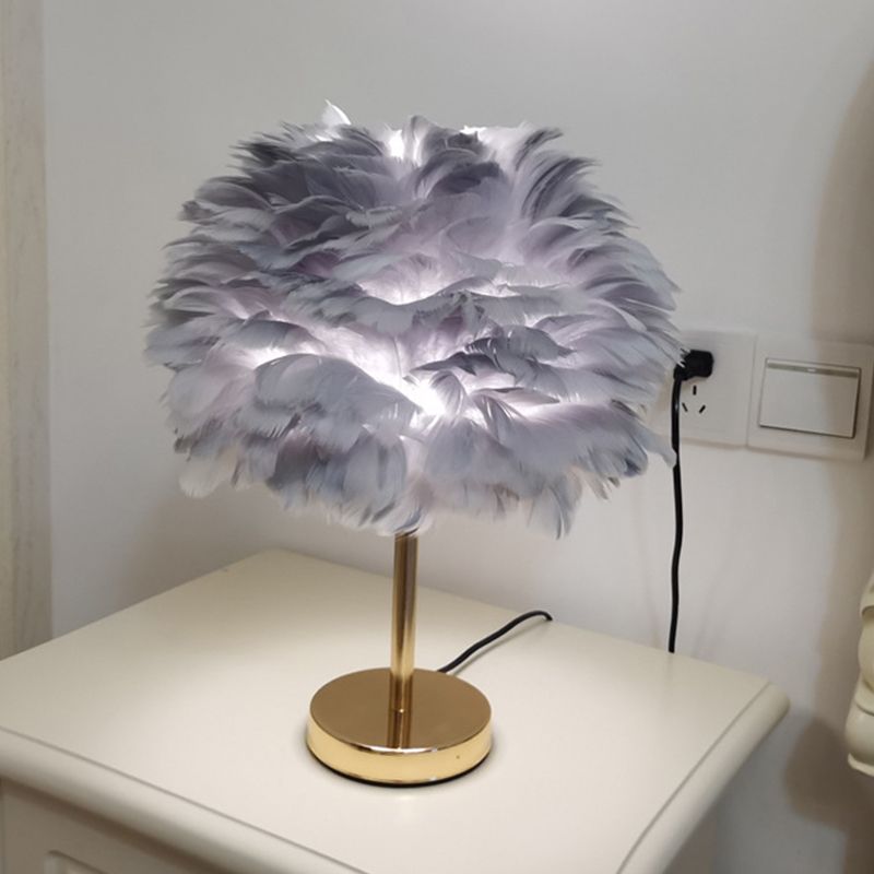 Aménagement d'éclairage de bureau de style contemporain lampe de bureau de plumes créatives pour chambre à coucher
