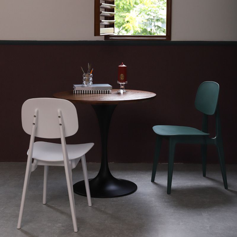 Sedia da pranzo moderna per interno-esterno.