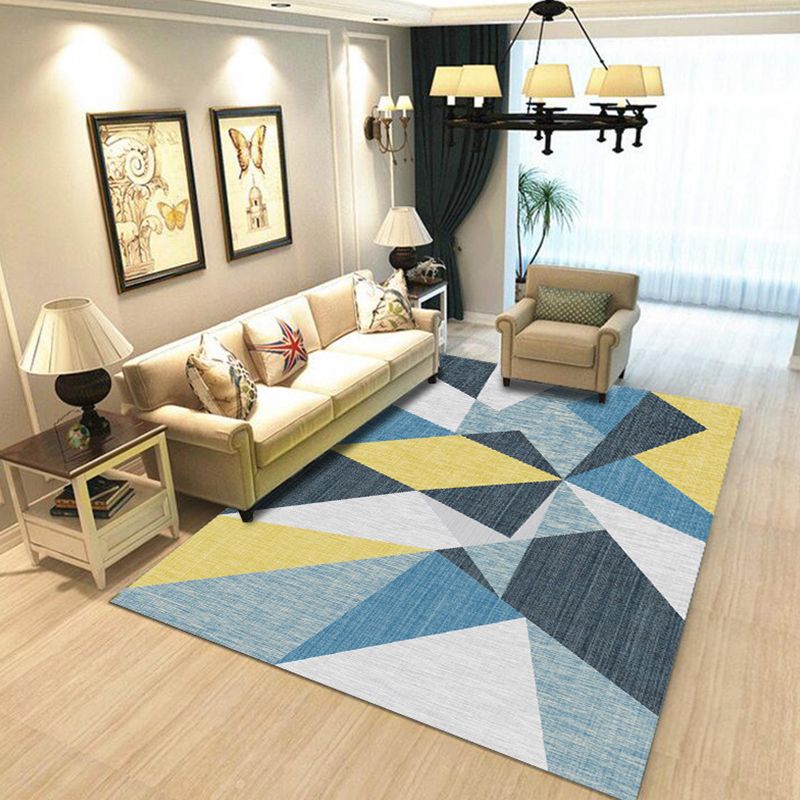 Contemporary Living Room Rug Multi-Colored Geo Patterned Carpet Synthetics Pet Friendly Machine Washable Rug