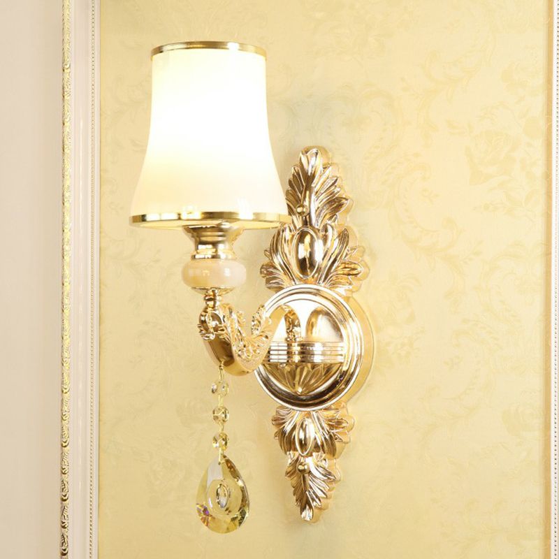 Faux Candle Shading Lighting Accesorio de lámpara de pared de metal tradicional con sombra y caída de cristal