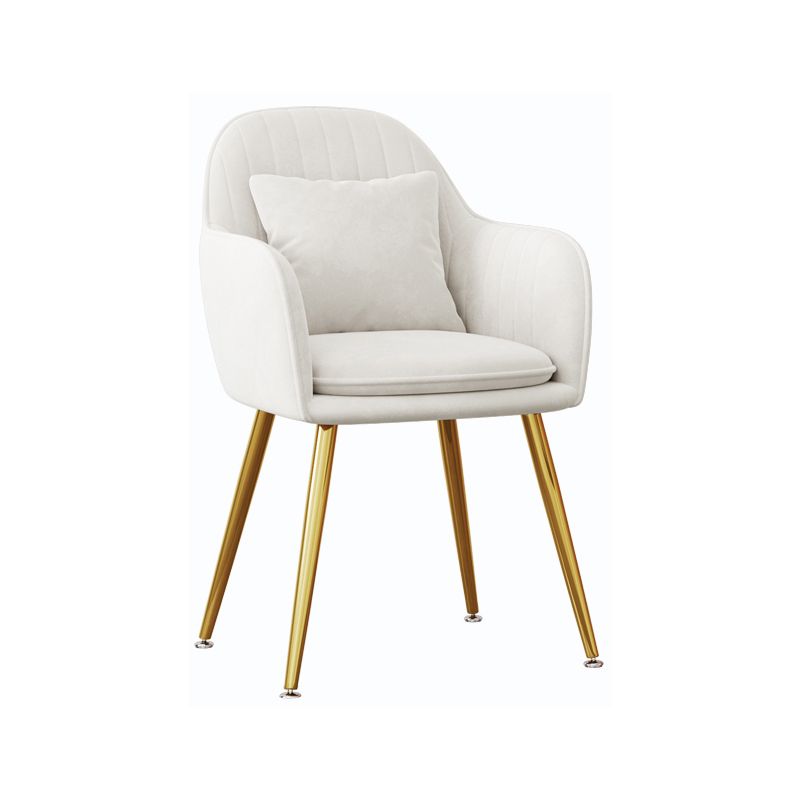 Silla de comedor de metal de estilo escandinavo Silla tapizada dormitorio con brazo