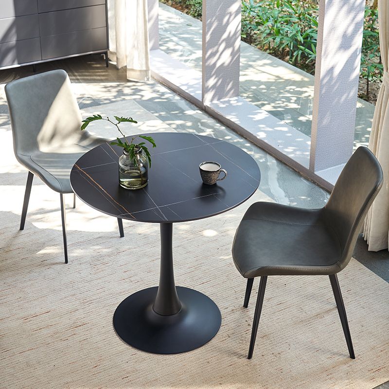Mesa de comedor redonda Simplicity de piedra sinterizada con base de tulipán negro