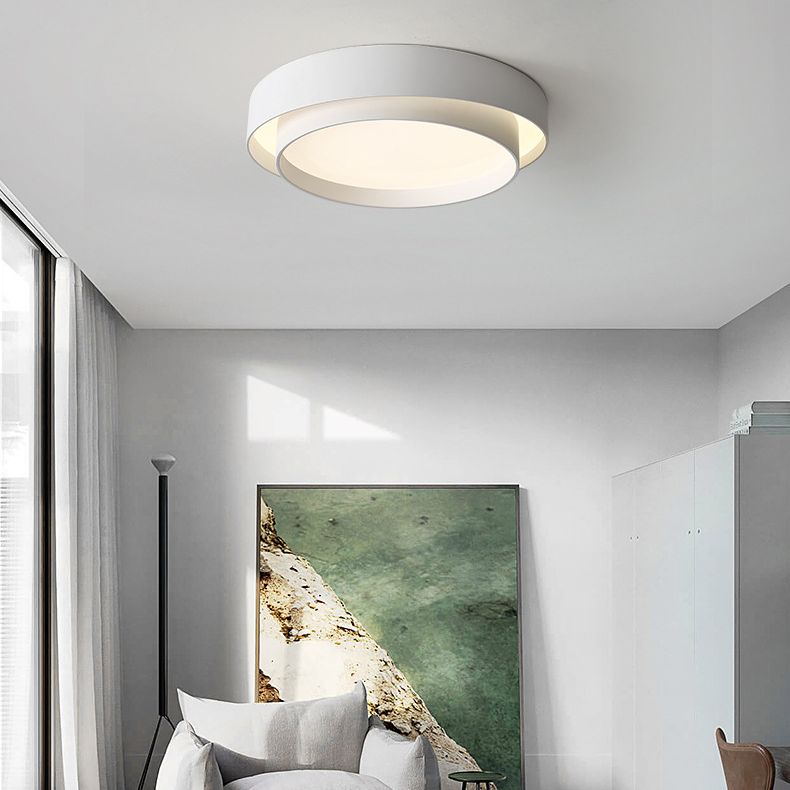 Acrylic Circular LED Ceiling Light in Modern Concise Style Wrought Iron Flush Mount for Living Room