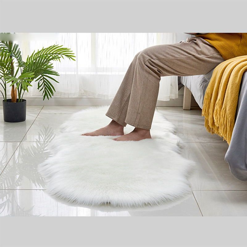 White Bedroom Plush Area Rug Polyester Area Carpet Solid Color Stain Resistant Rug