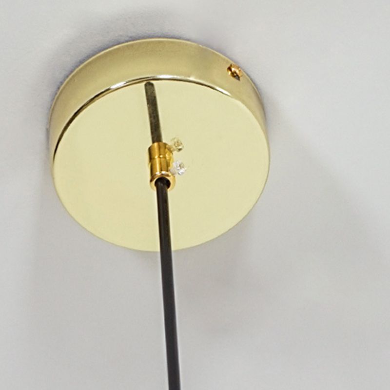 Luce a sospensione singolo a globo di ottone antico nella moderna lampada a sospensione di ferro elettroplate artistico