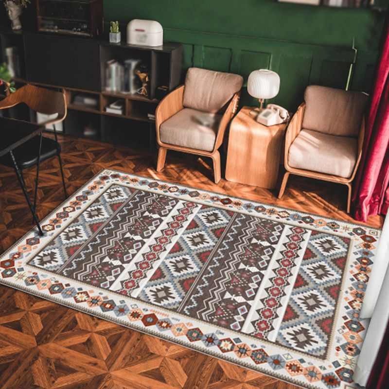 Beige Victorian Teppich Polyester Grafik Indoor Teppich Nicht-Schlupf-Backing Teppich für Wohnzimmer