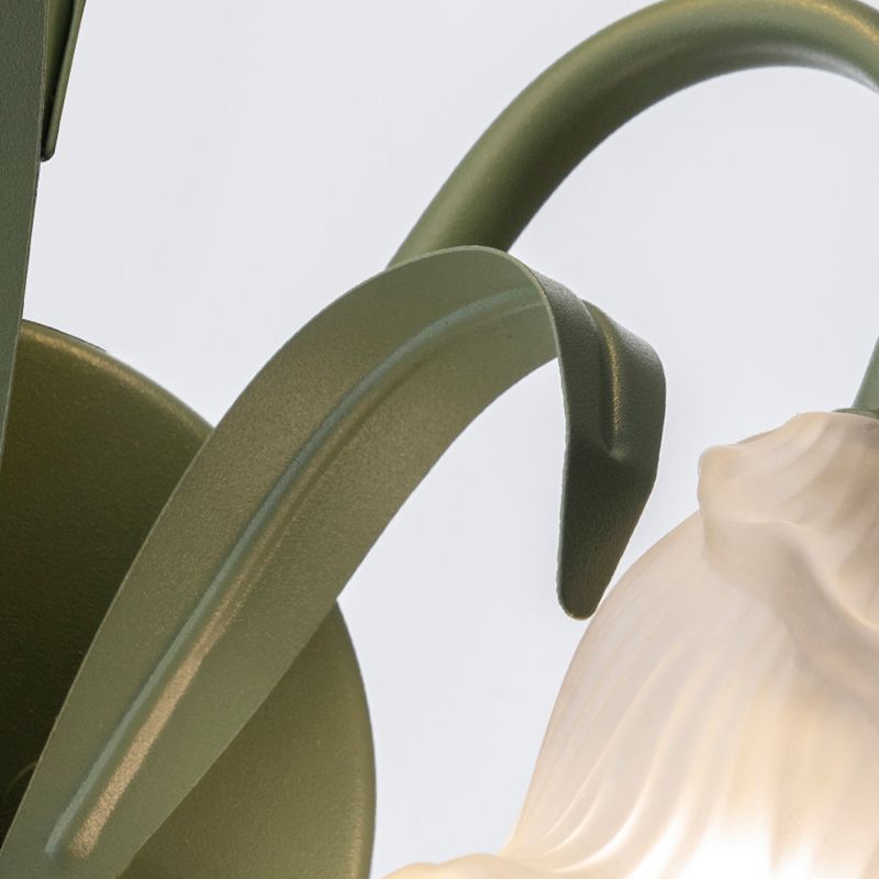 Modern Style Wall Mount Lamp Flower Shape with Glass Shade for Bedroom