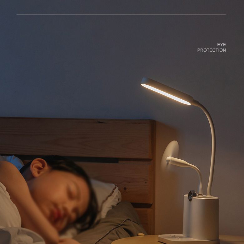 Luz de mesa moderna Luz de mesa con puerto USB Plastic 1 Lámpara de mesa de luz