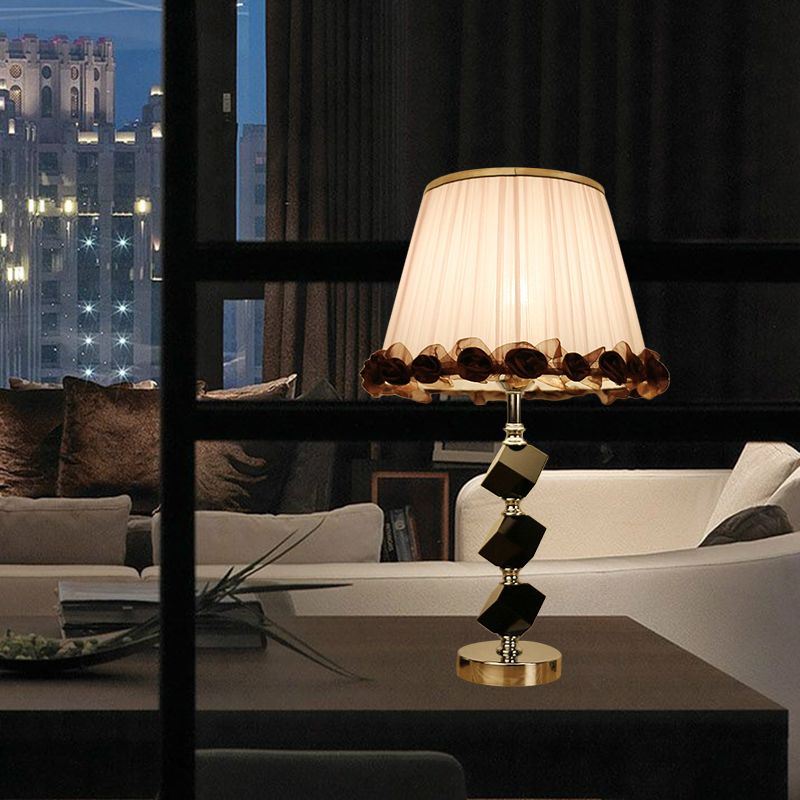 Luce notturna di cono cristallino sfaccettato moderno illuminazione da tavolo a 1 luci in rosa per soggiorno