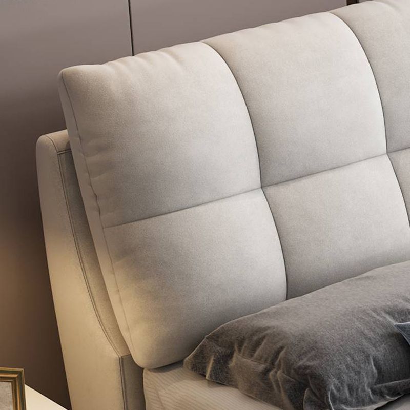 Contemporary Panel Bed Pine Wood Standard Bed with Metal Legs