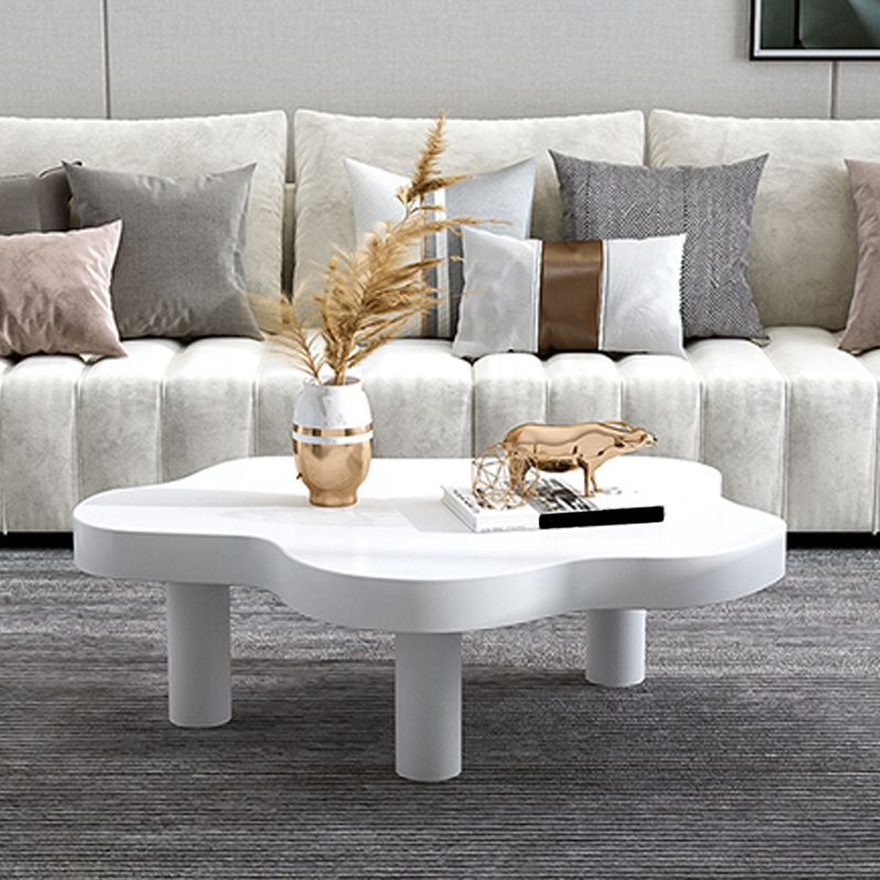 Solid Wood Cloud-Shaped Coffee Table Nordic 3 Legs Cocktail Table