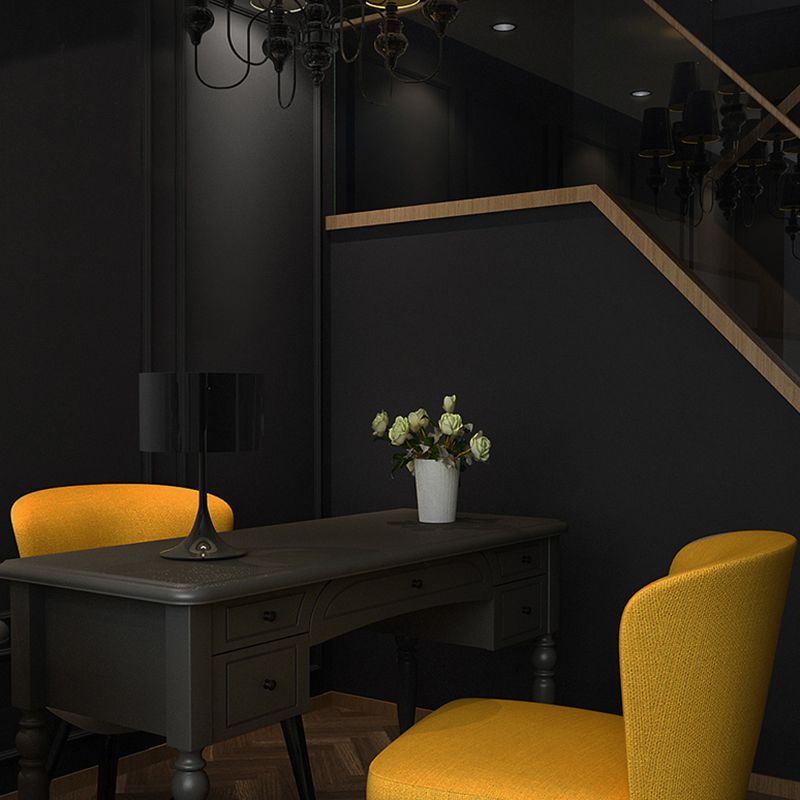 Simplicity Wallpaper Roll Solid Color Patterned Unpasted Wall Covering in Dark Color