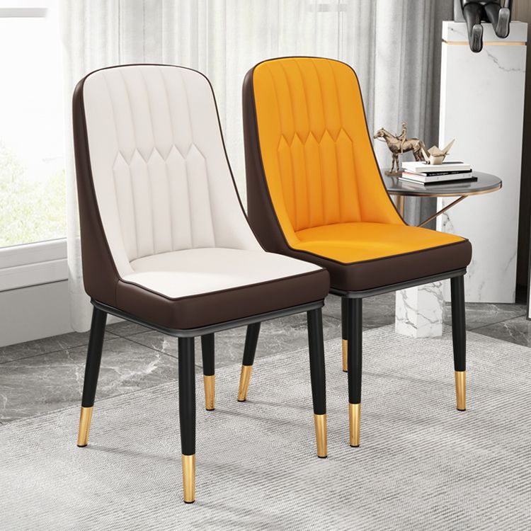 Silla auxiliar escandinava para el hogar, silla de comedor tapizada de Metal con respaldo Parsons