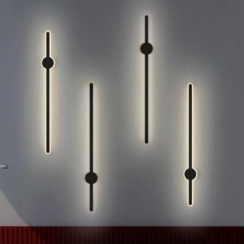 Forme linéaire Mur en métal Gamique de style moderne Lumière de mur de lumière unique en noir