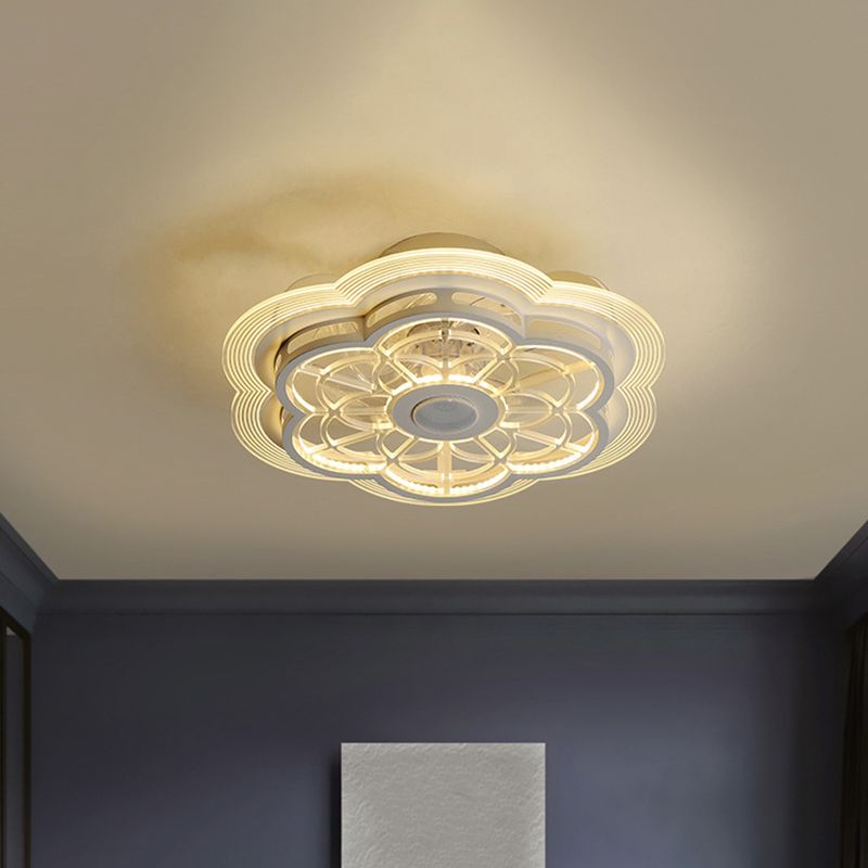 Forma de flores blancas Ventilador de ventilador LED moderno LED METALIC SEMI FLUSH MONTAJE PARA SALA DE CONJUNTA DE 19.5 PULGAS