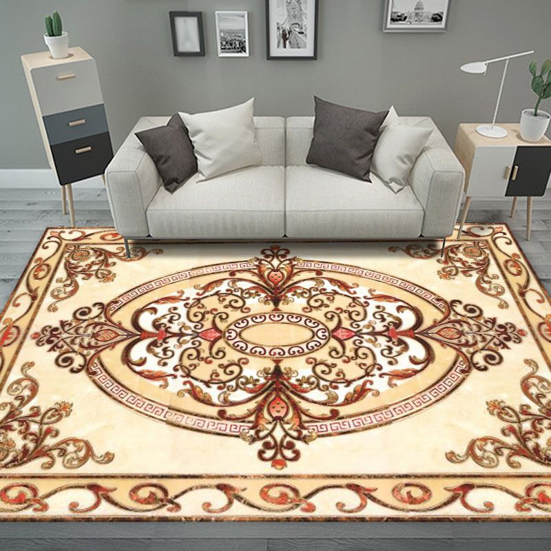 Brown Luxury Rug Polyester Graphic Rug Stain Resistant Rug for Living Room