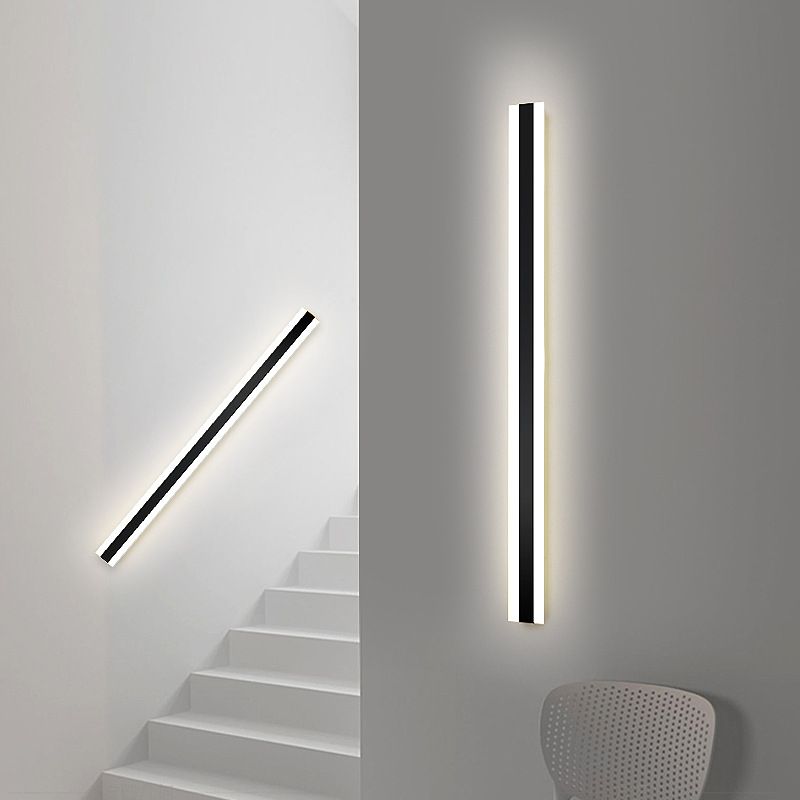 Linear Shape Metal Wall Lighting Modern Style 1 Light Wall Mounted Light Fixture in Black