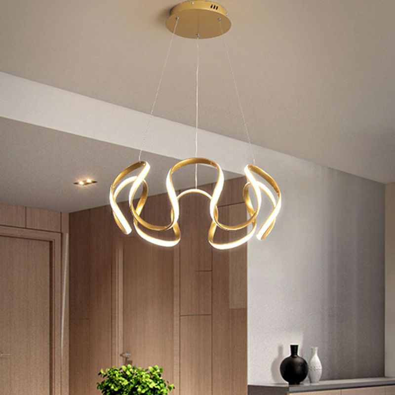 Luz colgante de LED de metal en moderna luz de techo lineal de estilo conciso con sombra de gel de sílice